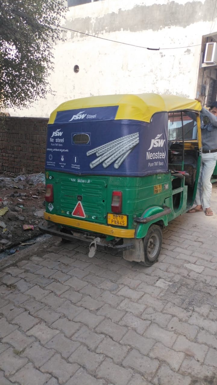 Auto Hood Printing & Mounting